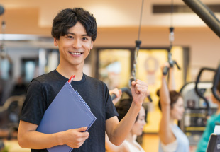 飲食店のスタッフ